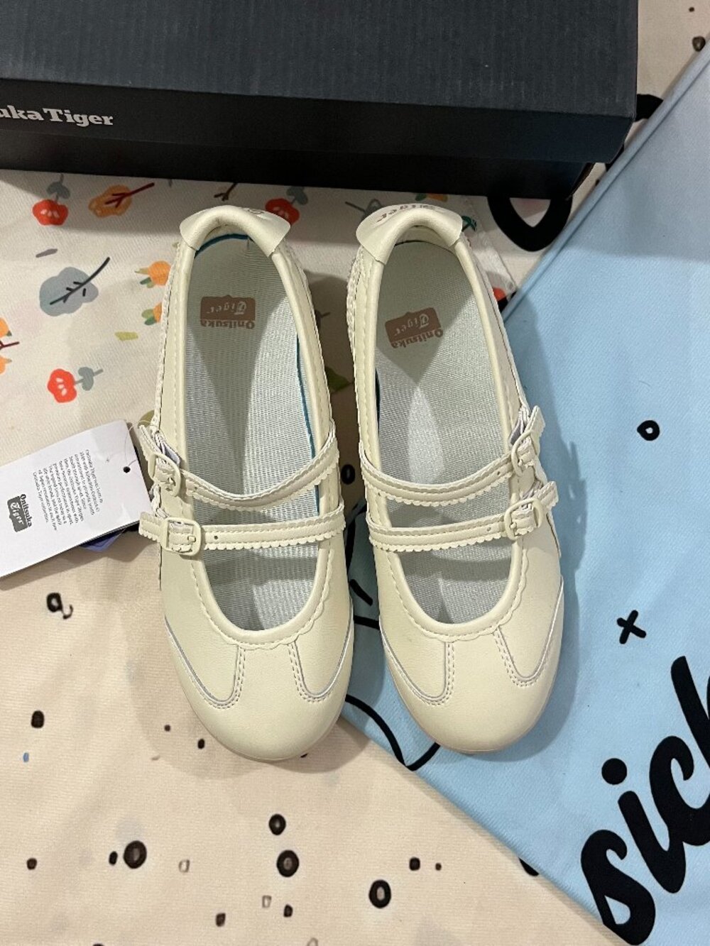Onitsuka Tiger Cream Lace-Trim Mary Janes